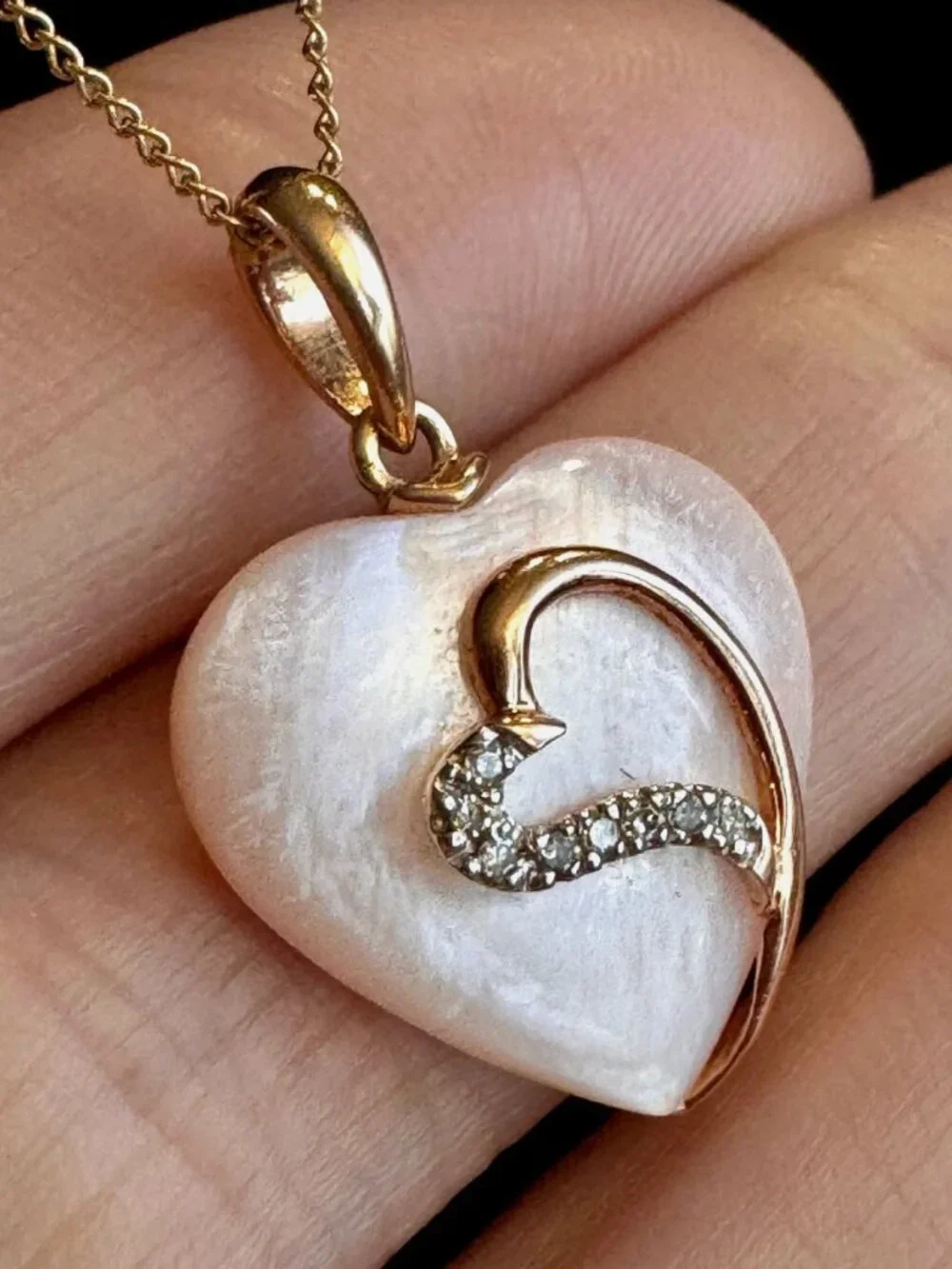 10K Yellow Gold Samuel Aaron Pink Mother of Pearl Diamond Heart 18